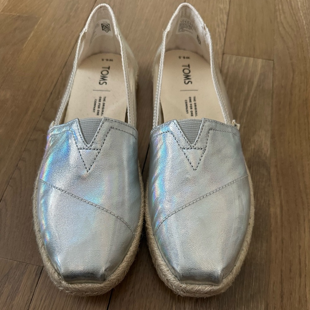 TOMS Women's Shimmering Silver Espadrilles
